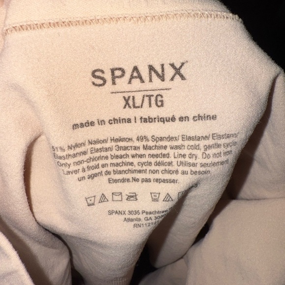 SPANX XL Shapewear in Beige - Picture 3 of 3